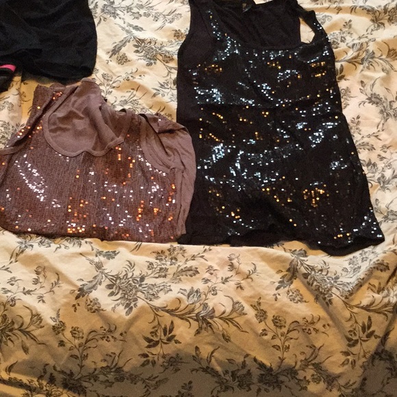 Sequin tank tops - Picture 1 of 3
